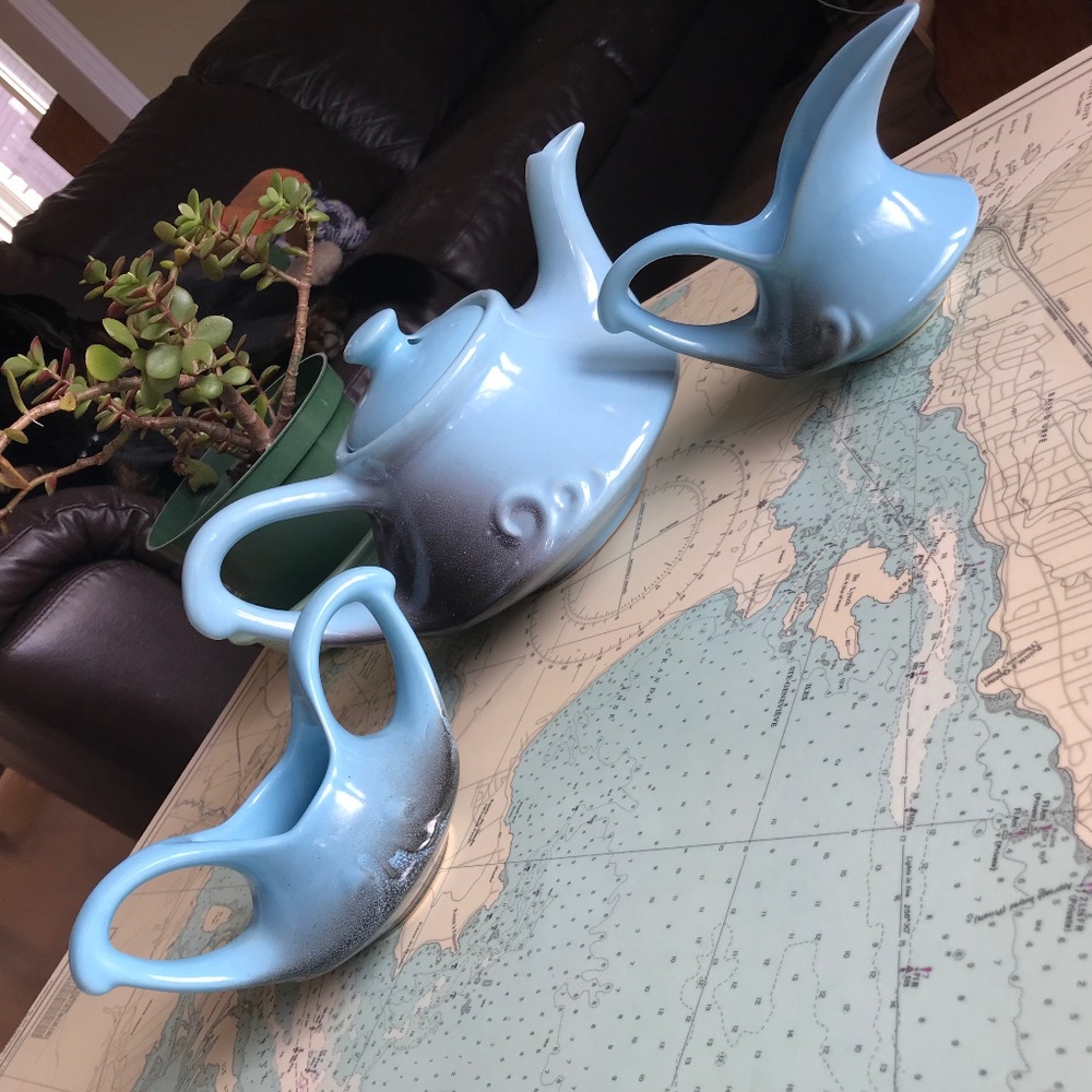 Vintage Beauce Blue Wave Teapot Set